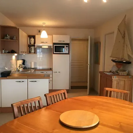 Fleur De Sel Face A La *